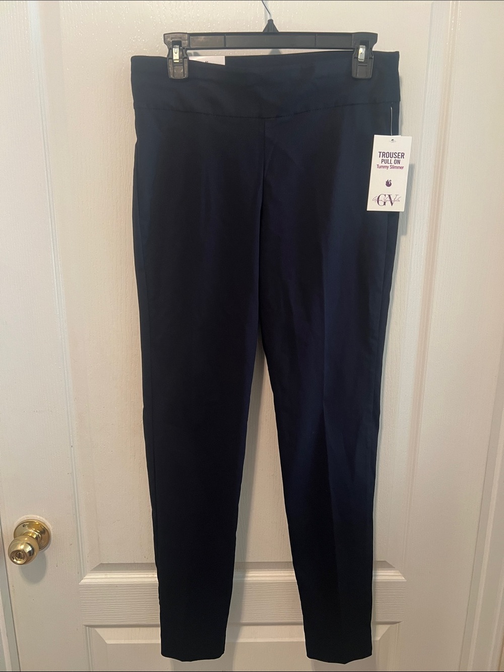 NWT Gloria Vanderbilt pull-on, Tummy Slimmer Pants.  Black size 6.